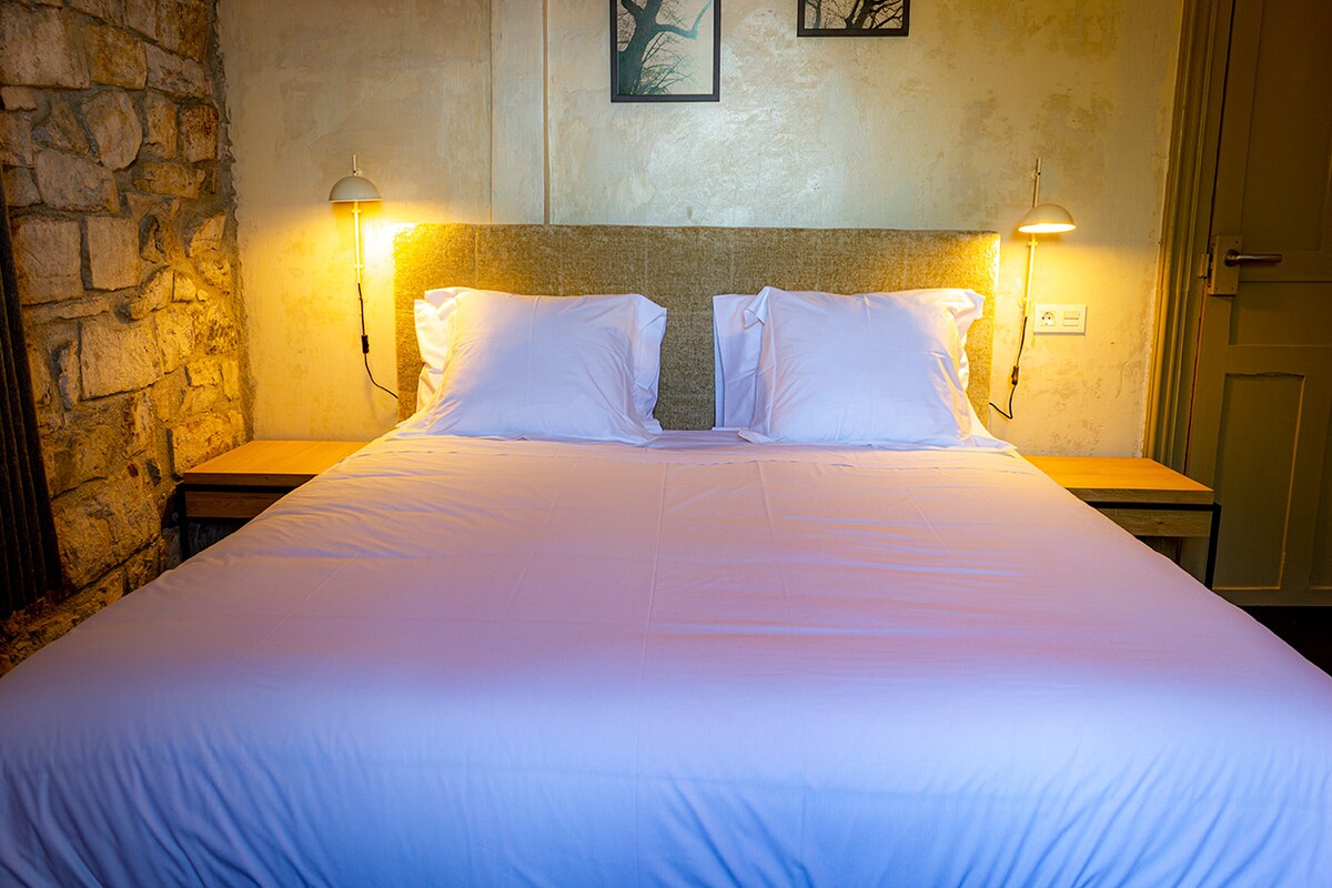 Bedroom 1 en suite