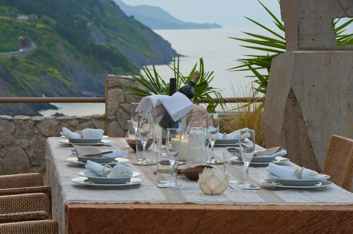 Al fresco dining terrace