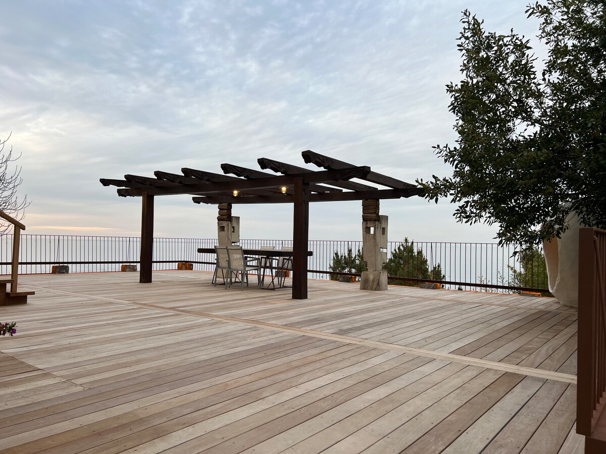 Outdoor dining area